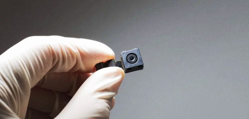 5 ways to check for hidden cameras in your hotel room