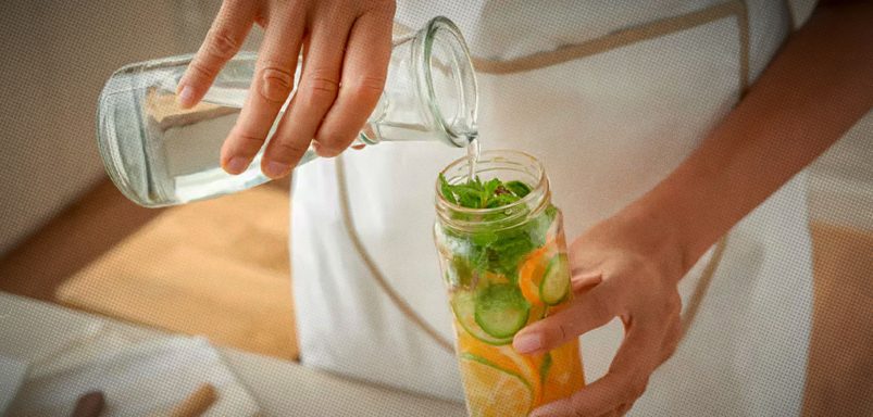 5 drinks to have before bed for better digestion