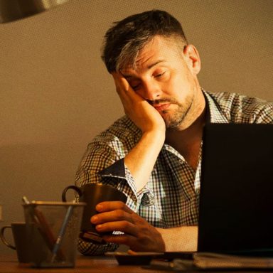 How sleep deprivation makes it harder to adapt to stress