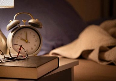 How many hours do world leaders sleep a day?