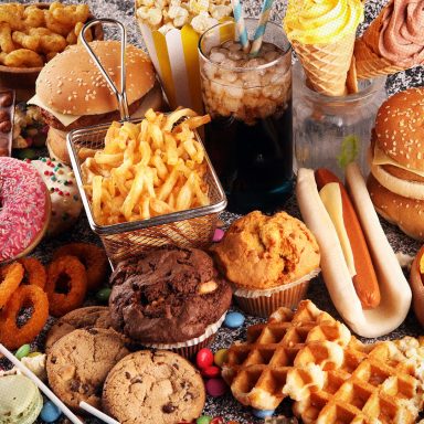 How ultra-processed foods could be linked to hidden thigh muscle fat, possible knee risk
