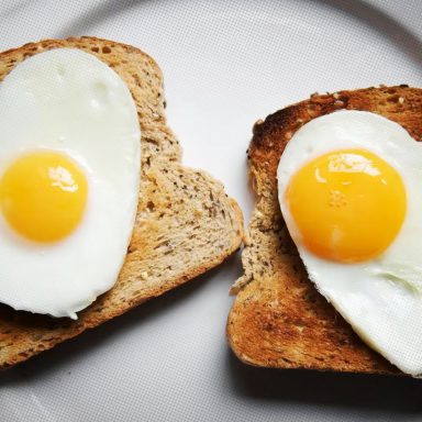 9 things you should know about eating eggs every day