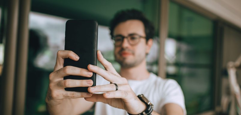 How new AI tools can predict cancer survival only by a patient selfie