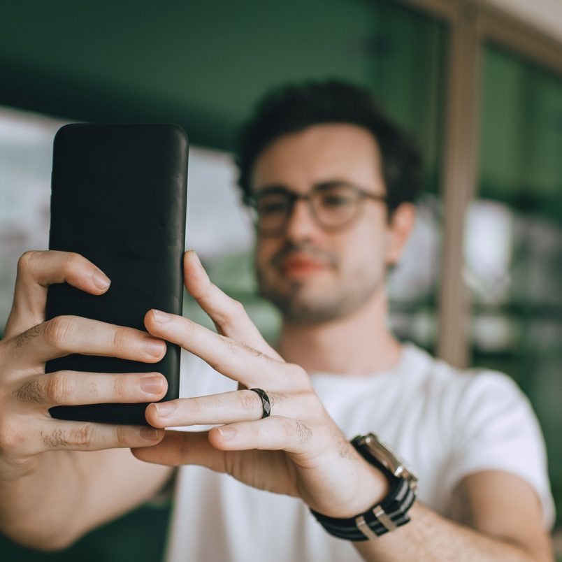 How new AI tools can predict cancer survival only by a patient selfie